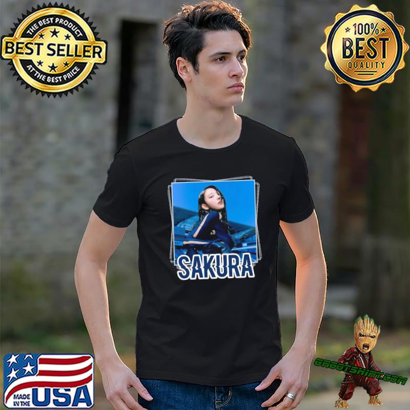 Member le sserafim sakura graphic classic shirt