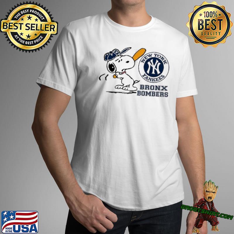 Official Snoopy Drives Car With New York Yankees Flag Shirt
